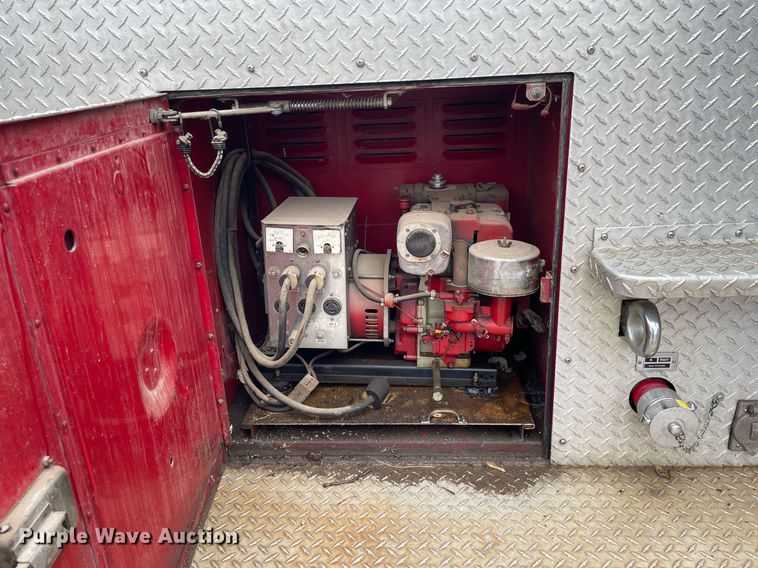 image for item LY9585 1982 Mack CF686F  pumper fire truck