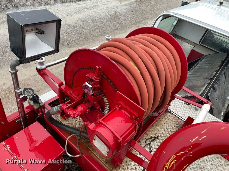 image for item LY9585 1982 Mack CF686F  pumper fire truck