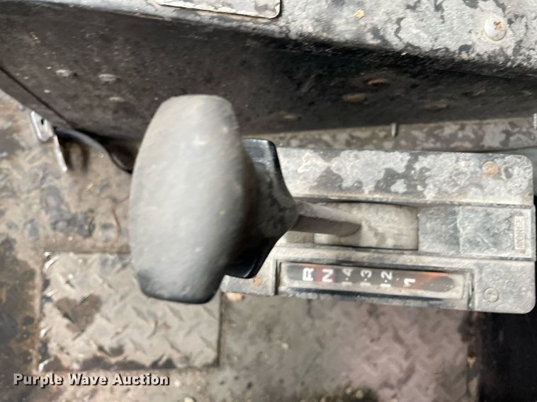 image for item LY9585 1982 Mack CF686F  pumper fire truck