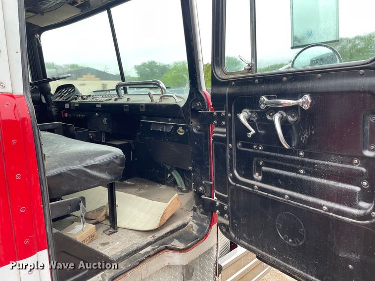 image for item LY9585 1982 Mack CF686F  pumper fire truck