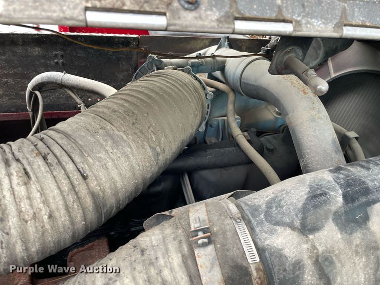 image for item LY9585 1982 Mack CF686F  pumper fire truck