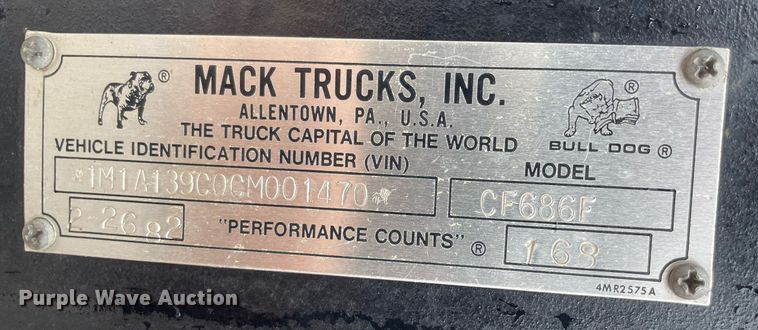 image for item LY9585 1982 Mack CF686F  pumper fire truck