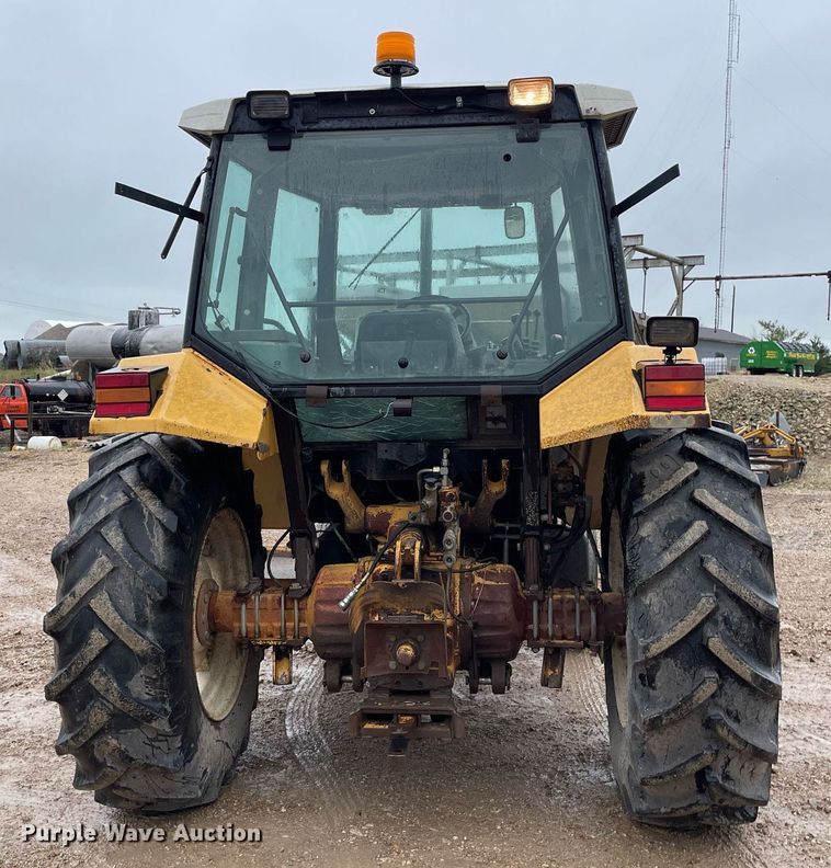 image for item LY9586 1995 New Holland 6640 Tiger Special  tractor