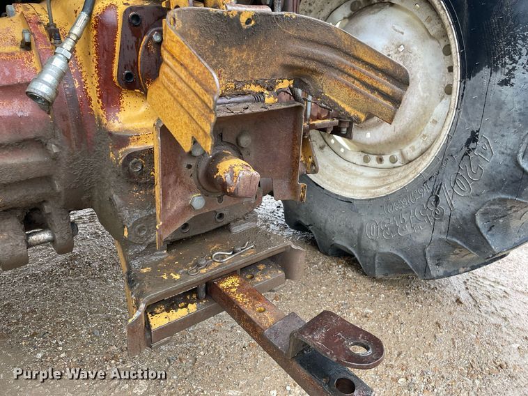 image for item LY9586 1995 New Holland 6640 Tiger Special  tractor