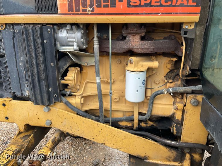 image for item LY9586 1995 New Holland 6640 Tiger Special  tractor