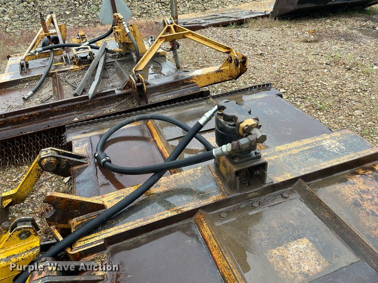 image for item LY9586 1995 New Holland 6640 Tiger Special  tractor