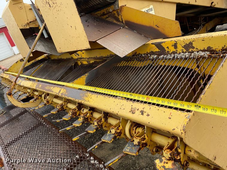 image for item LY9589 Koehring K  chip spreader