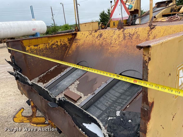 image for item LY9589 Koehring K  chip spreader