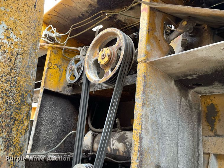 image for item LY9589 Koehring K  chip spreader