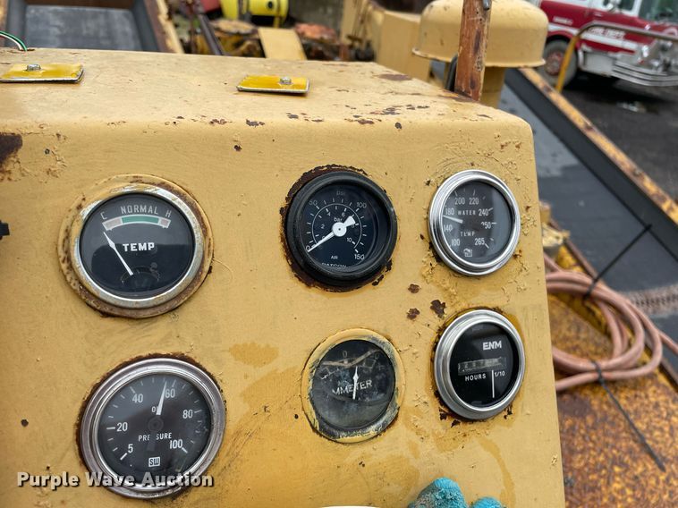 image for item LY9589 Koehring K  chip spreader