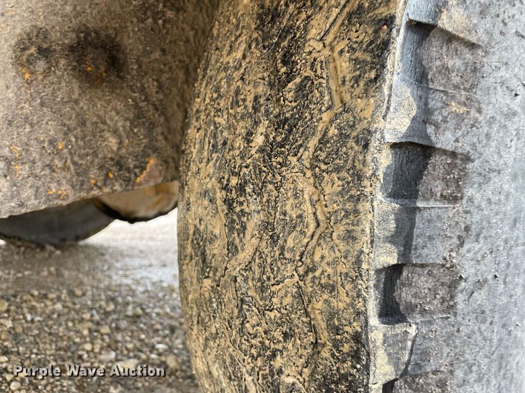 image for item LY9589 Koehring K  chip spreader