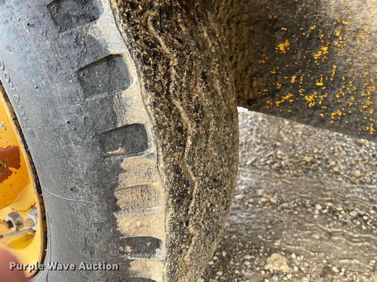 image for item LY9589 Koehring K  chip spreader