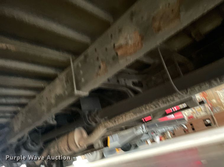 image for item LY9591 1999 International 3800  school bus