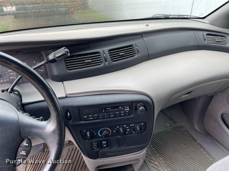 image for item LY9592 1998 Ford Windstar  van