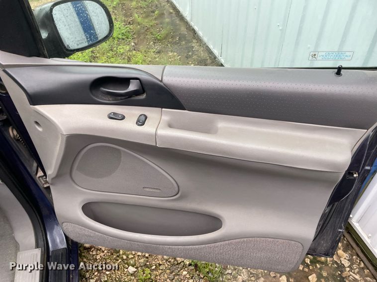 image for item LY9592 1998 Ford Windstar  van