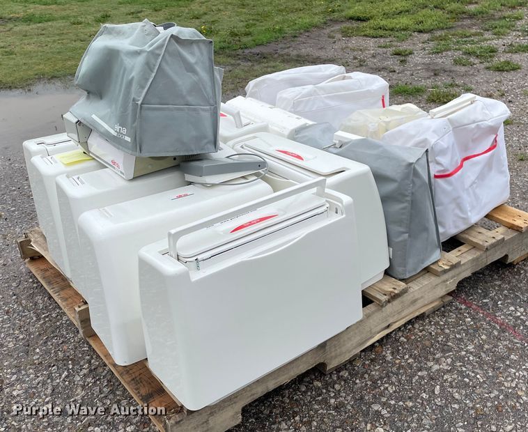 image for item LY9594 (14) Elna sewing machines