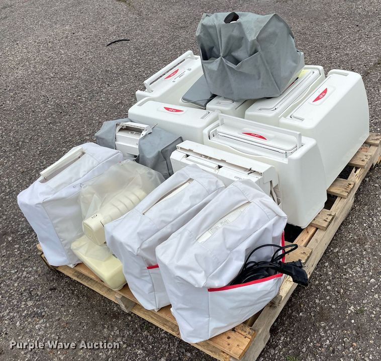 image for item LY9594 (14) Elna sewing machines