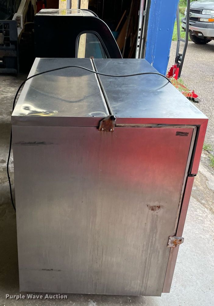 image for item LY9599 (2) coolers