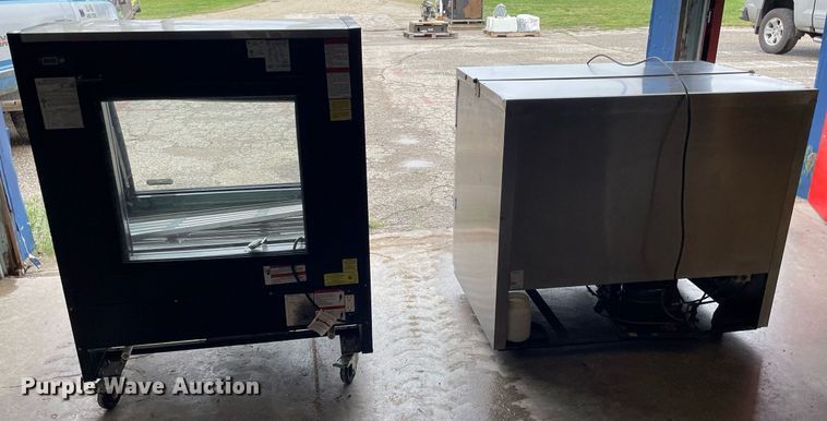 image for item LY9599 (2) coolers