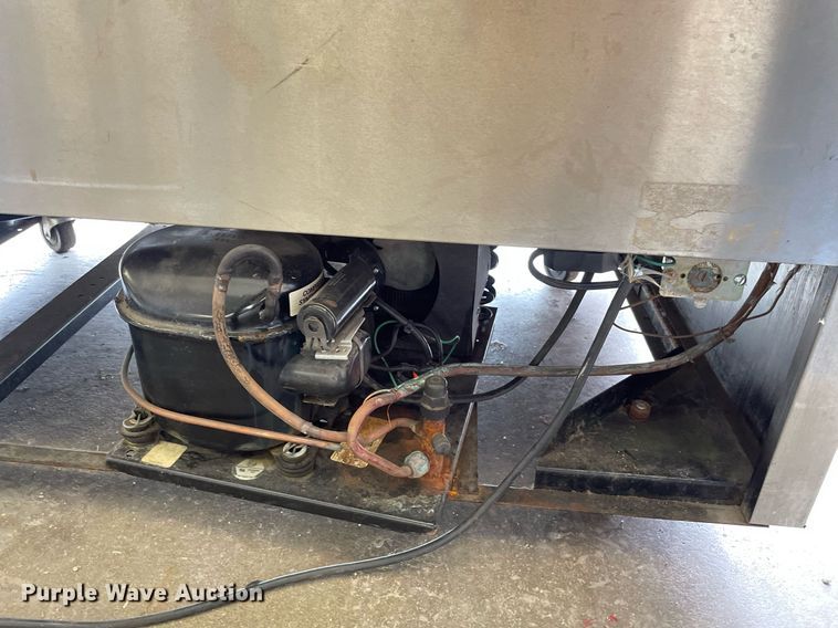 image for item LY9599 (2) coolers