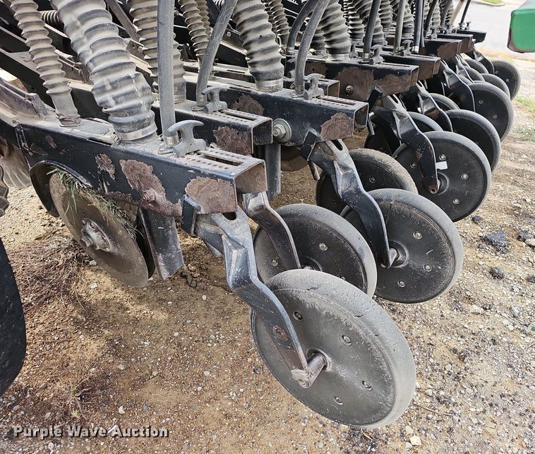 image for item MC9017 Great Plains 1005NG  no-till grain drill