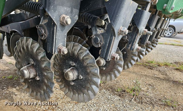 image for item MC9017 Great Plains 1005NG  no-till grain drill