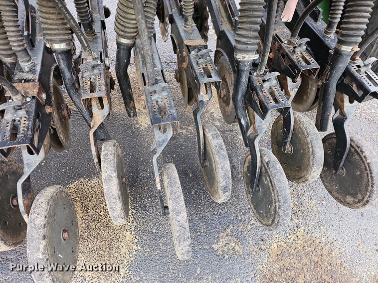 image for item MC9018 Great Plains 1005NG  no-till grain drill