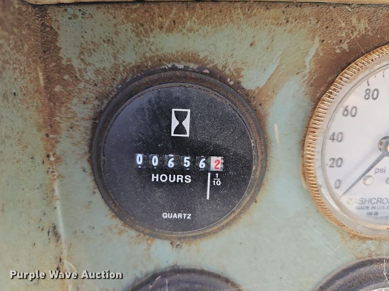 image for item MC9021 1993 Leroi  air compressor