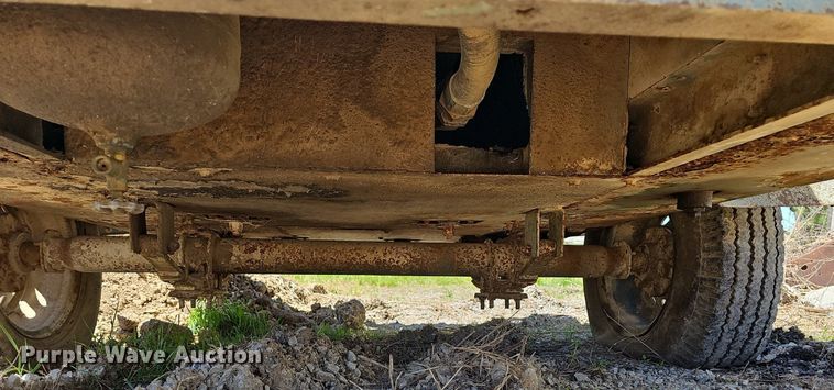 image for item MC9021 1993 Leroi  air compressor