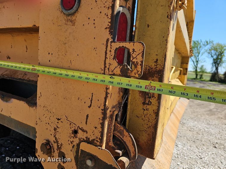 image for item MC9023 2002 International 2554  dump truck