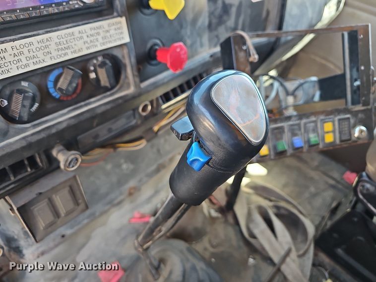 image for item MC9023 2002 International 2554  dump truck