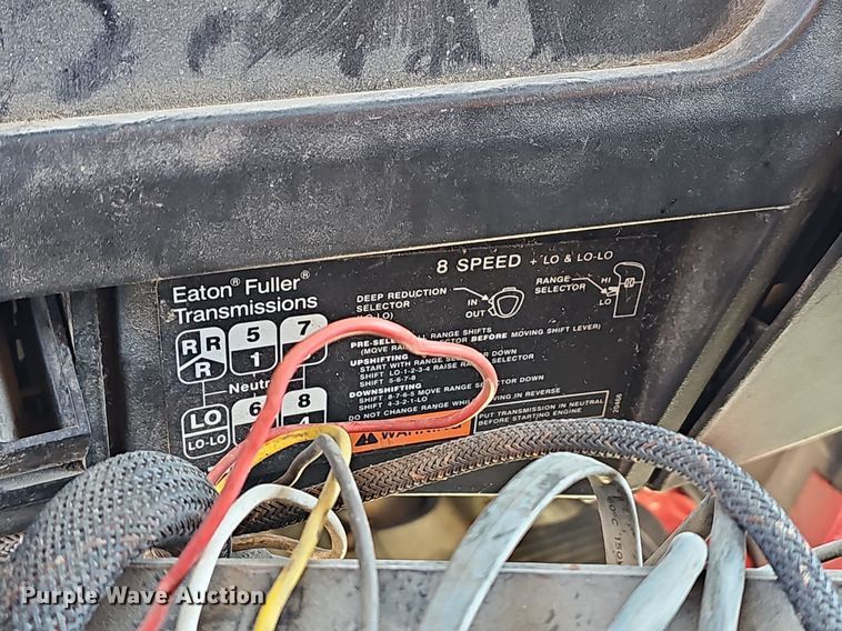 image for item MC9023 2002 International 2554  dump truck