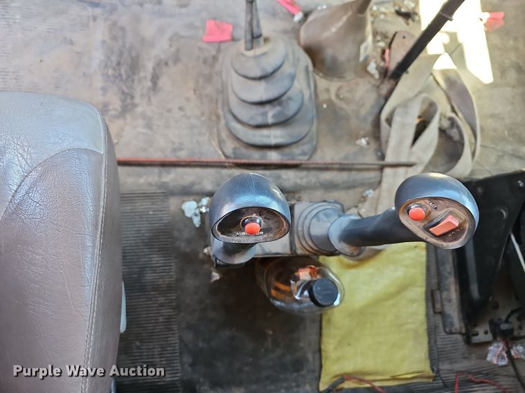 image for item MC9023 2002 International 2554  dump truck