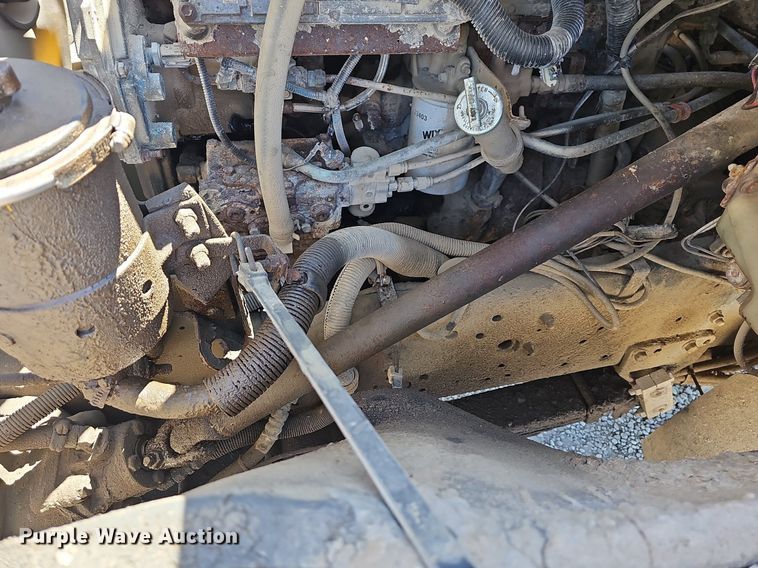 image for item MC9023 2002 International 2554  dump truck