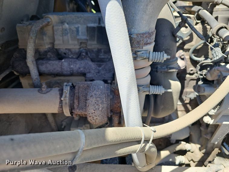 image for item MC9023 2002 International 2554  dump truck