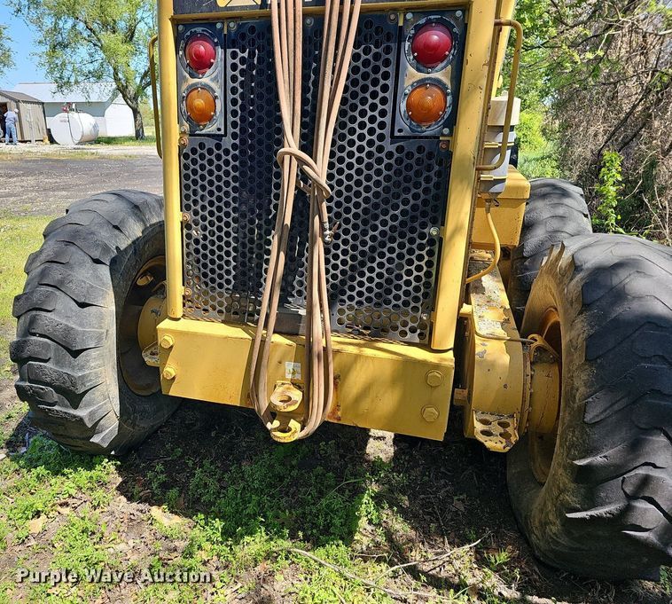 image for item MC9024 1994 Caterpillar 120G  motor grader