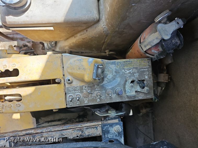 image for item MC9024 1994 Caterpillar 120G  motor grader