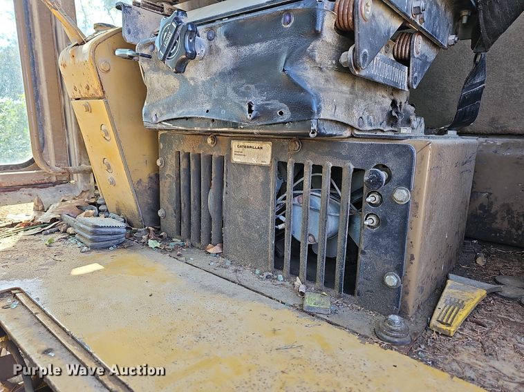 image for item MC9024 1994 Caterpillar 120G  motor grader