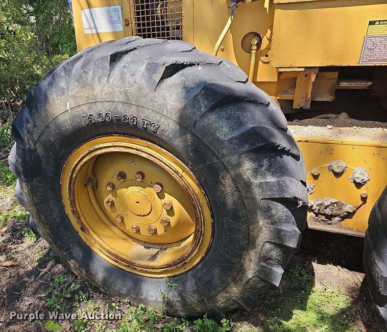 image for item MC9024 1994 Caterpillar 120G  motor grader