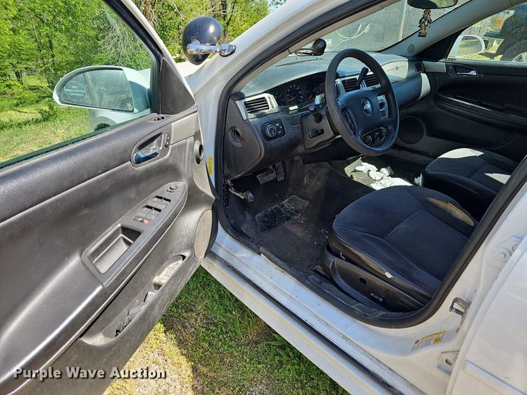 image for item MC9025 2013 Chevrolet Impala Police