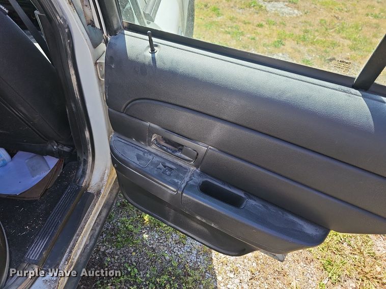 image for item MC9026 2011 Ford Crown Victoria Police Interceptor