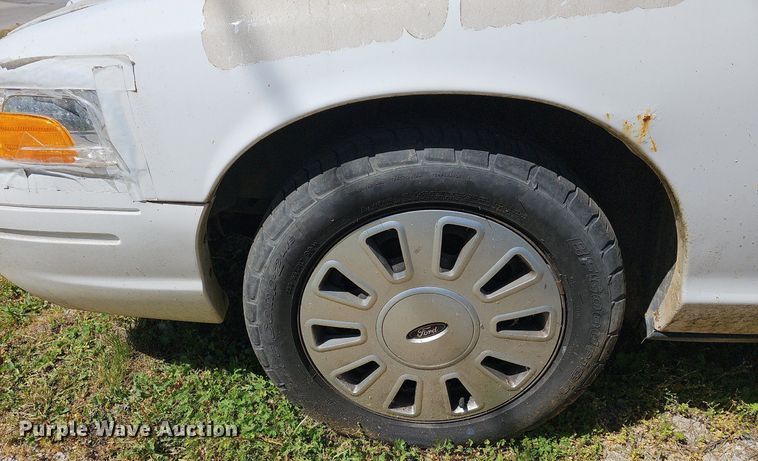 image for item MC9026 2011 Ford Crown Victoria Police Interceptor