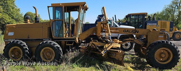 image for item MC9027 Galion 850  motor grader