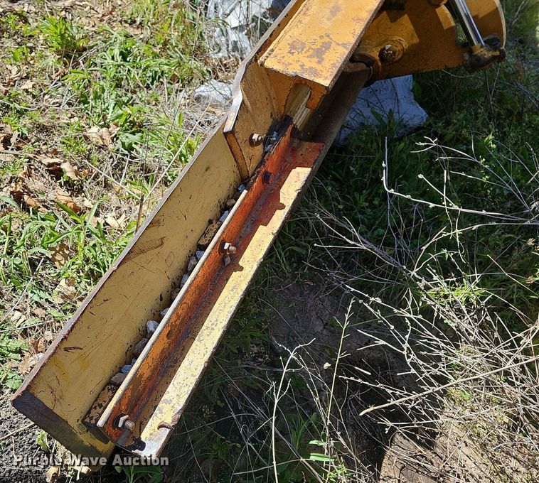 image for item MC9027 Galion 850  motor grader