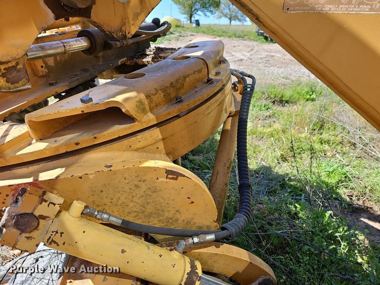 image for item MC9027 Galion 850  motor grader