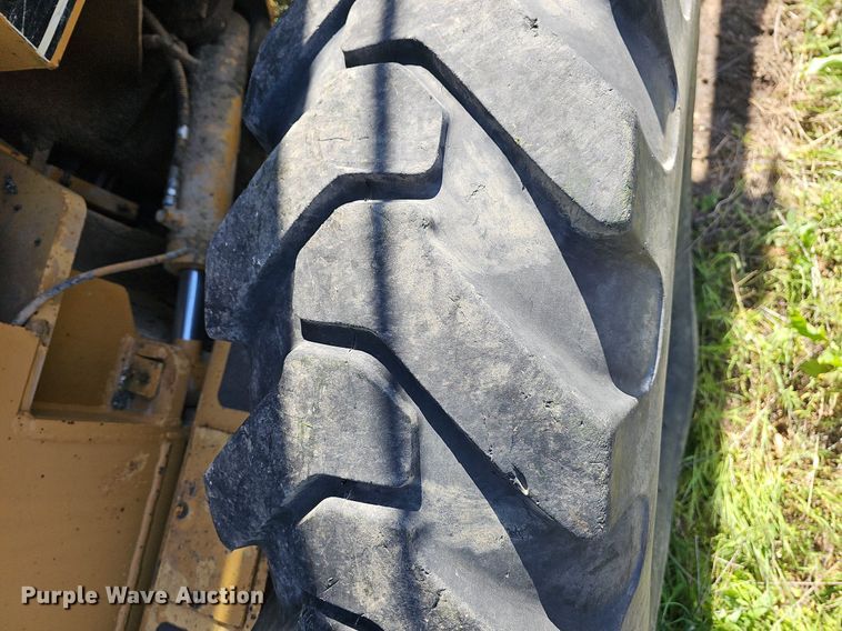 image for item MC9027 Galion 850  motor grader