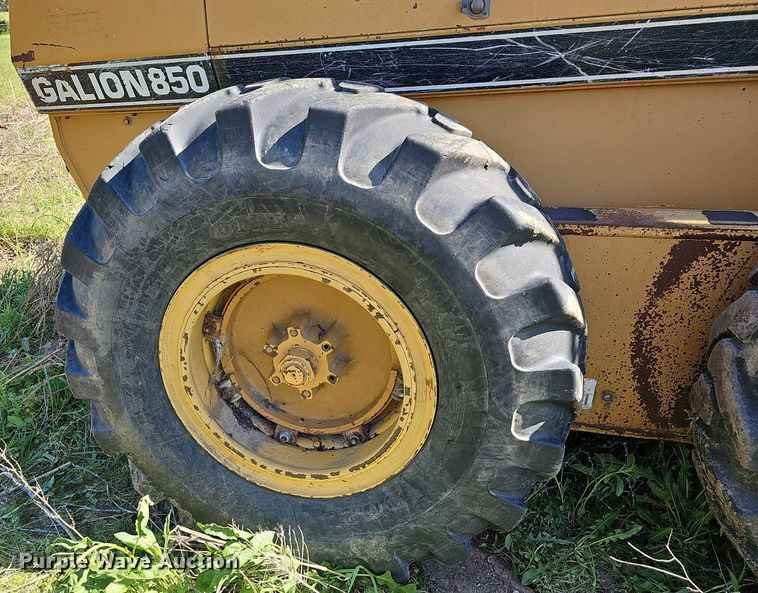 image for item MC9027 Galion 850  motor grader