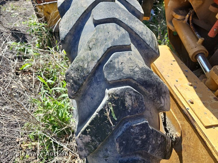 image for item MC9027 Galion 850  motor grader