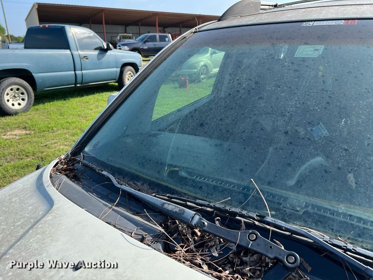 image for item MF9937 2004 Mitsubishi Endeavor  SUV