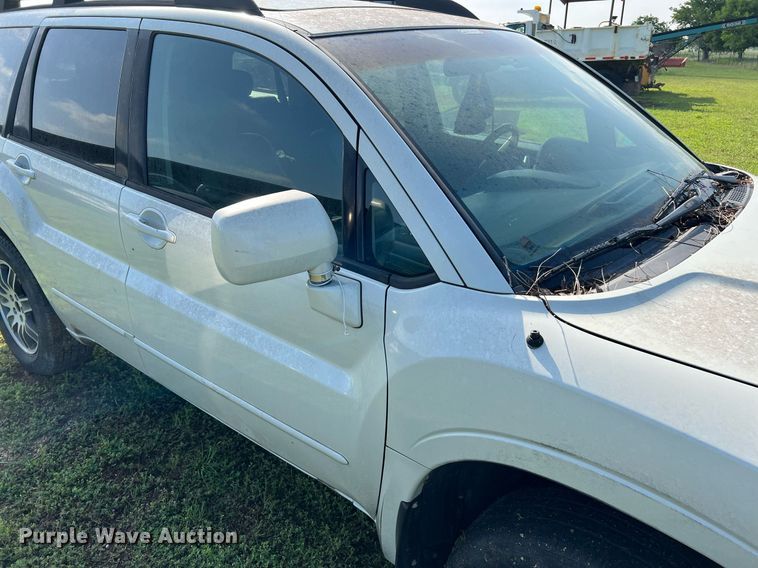 image for item MF9937 2004 Mitsubishi Endeavor  SUV